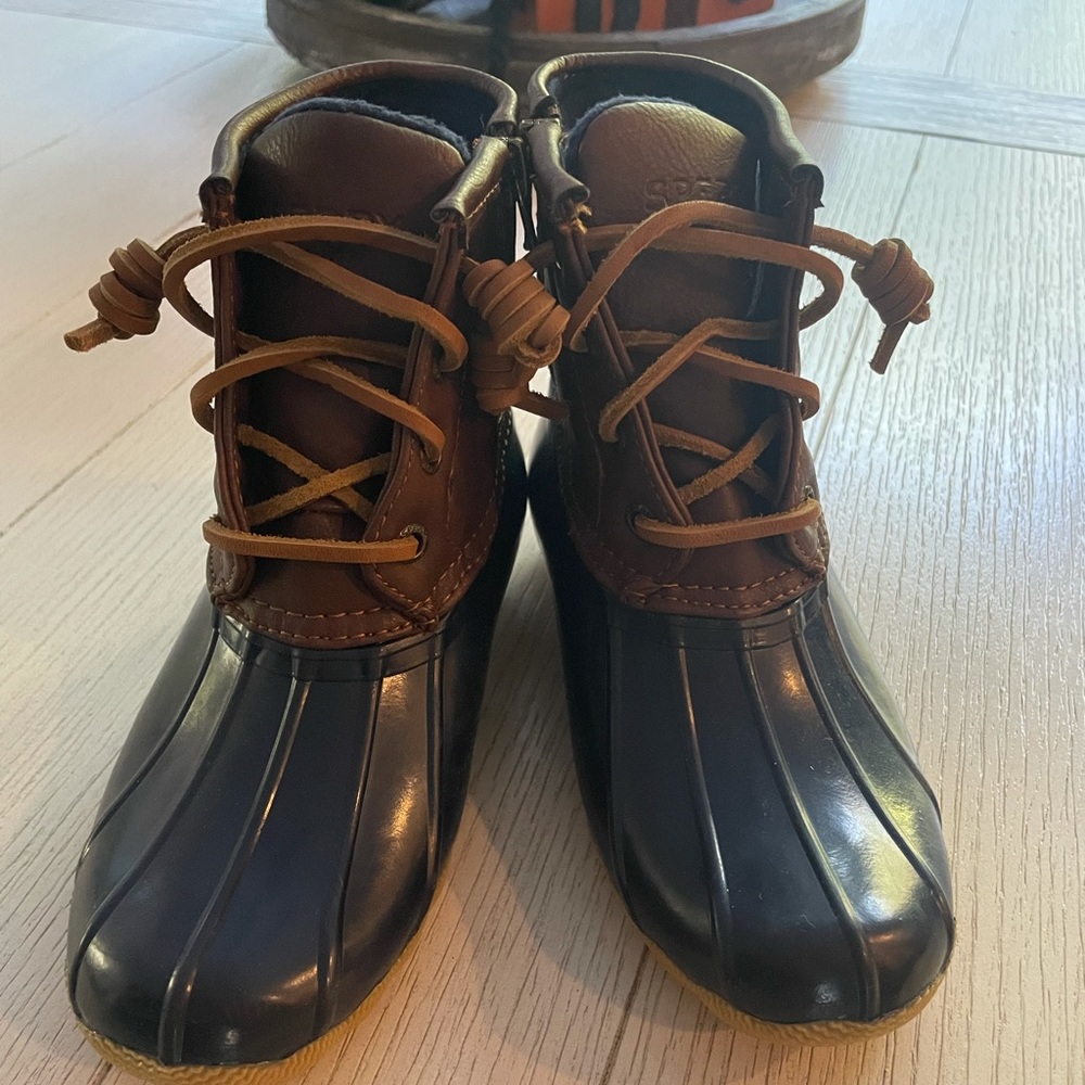 Kids Sperry duck boots